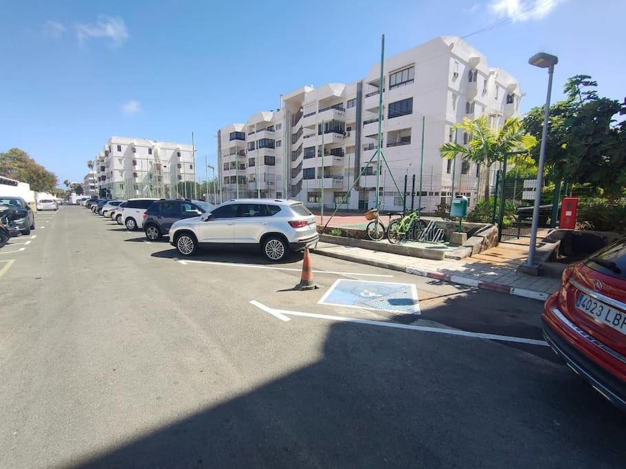 Step To Yumbo Apartment Maspalomas  Bagian luar foto