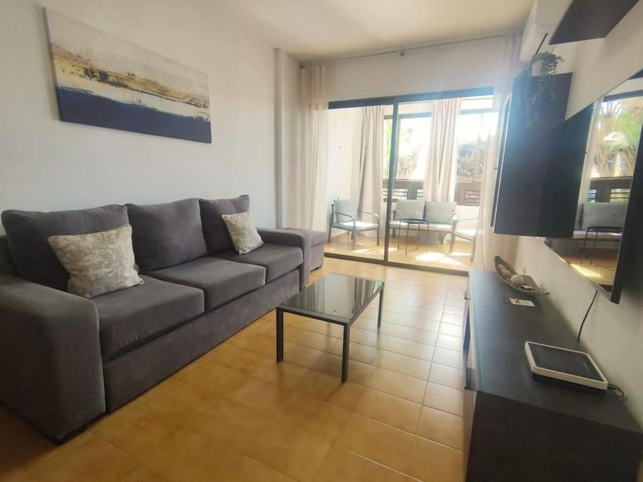 Step To Yumbo Apartment Maspalomas  Bagian luar foto