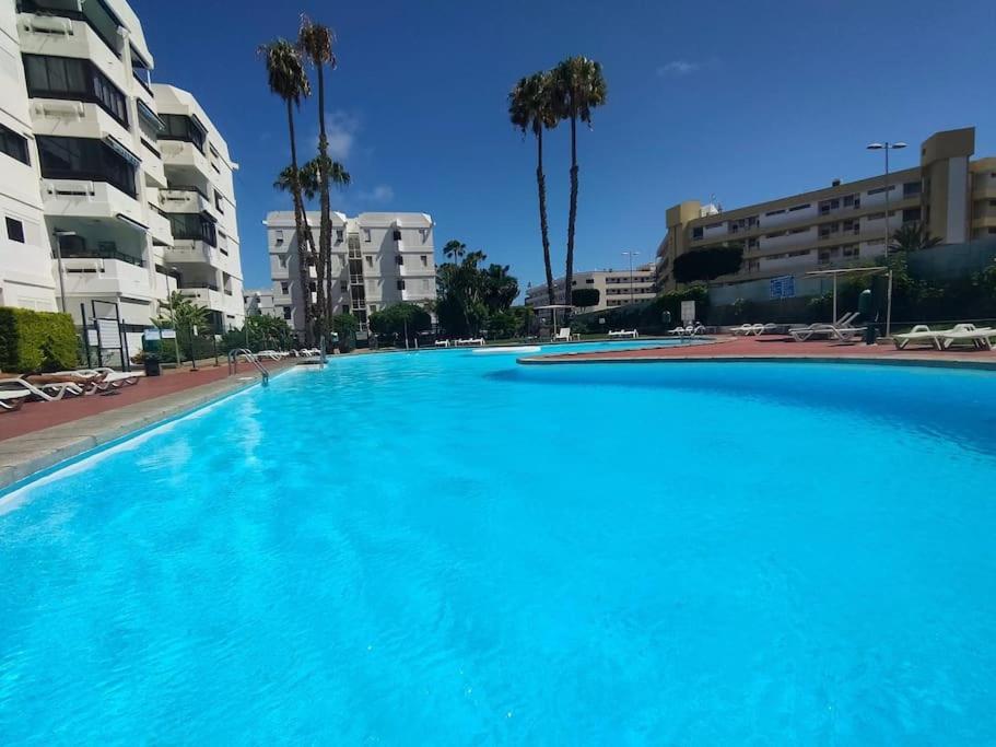 Step To Yumbo Apartment Maspalomas  Bagian luar foto