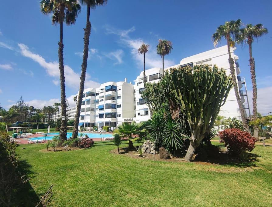 Step To Yumbo Apartment Maspalomas  Bagian luar foto
