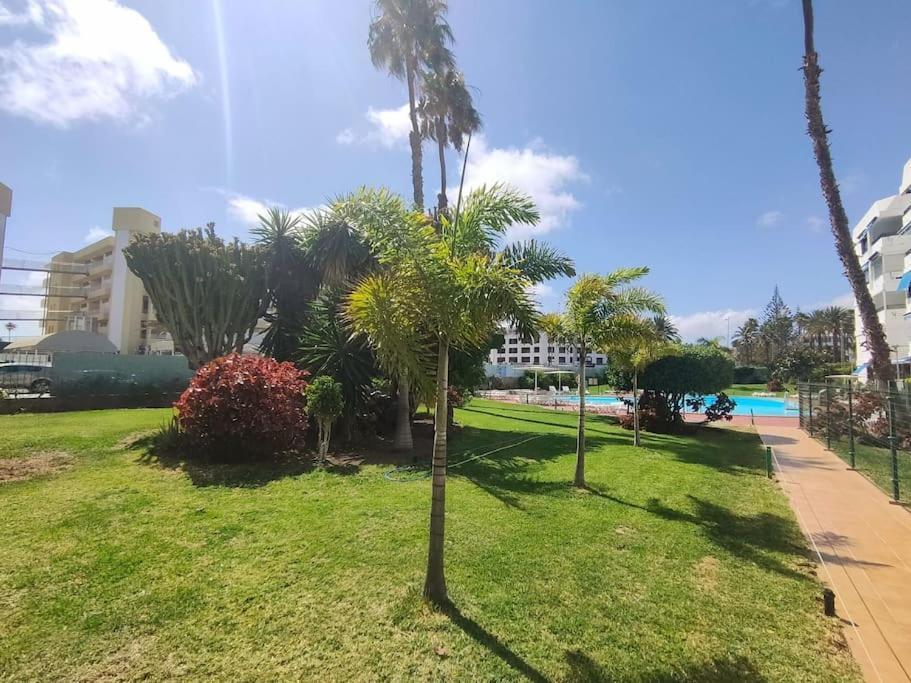 Step To Yumbo Apartment Maspalomas  Bagian luar foto